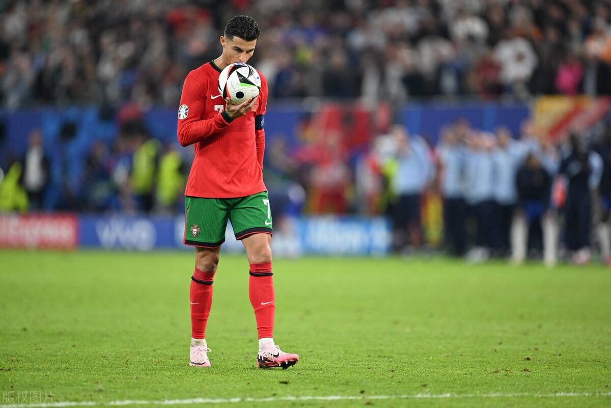 小贝：我希望梅西退役后住迈阿密，但他说只想住在诺坎普附近（小贝：盼梅西退役后来迈阿密安家，他却直言只想住在诺坎普附近）